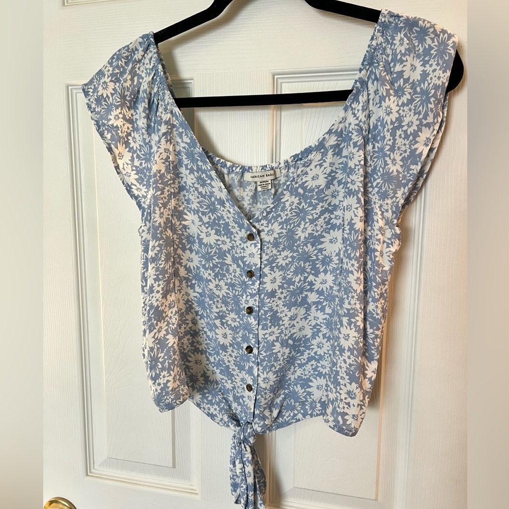 NWOT American Eagle Outfitters Blue Tie Front Cap Sleeve Blouse